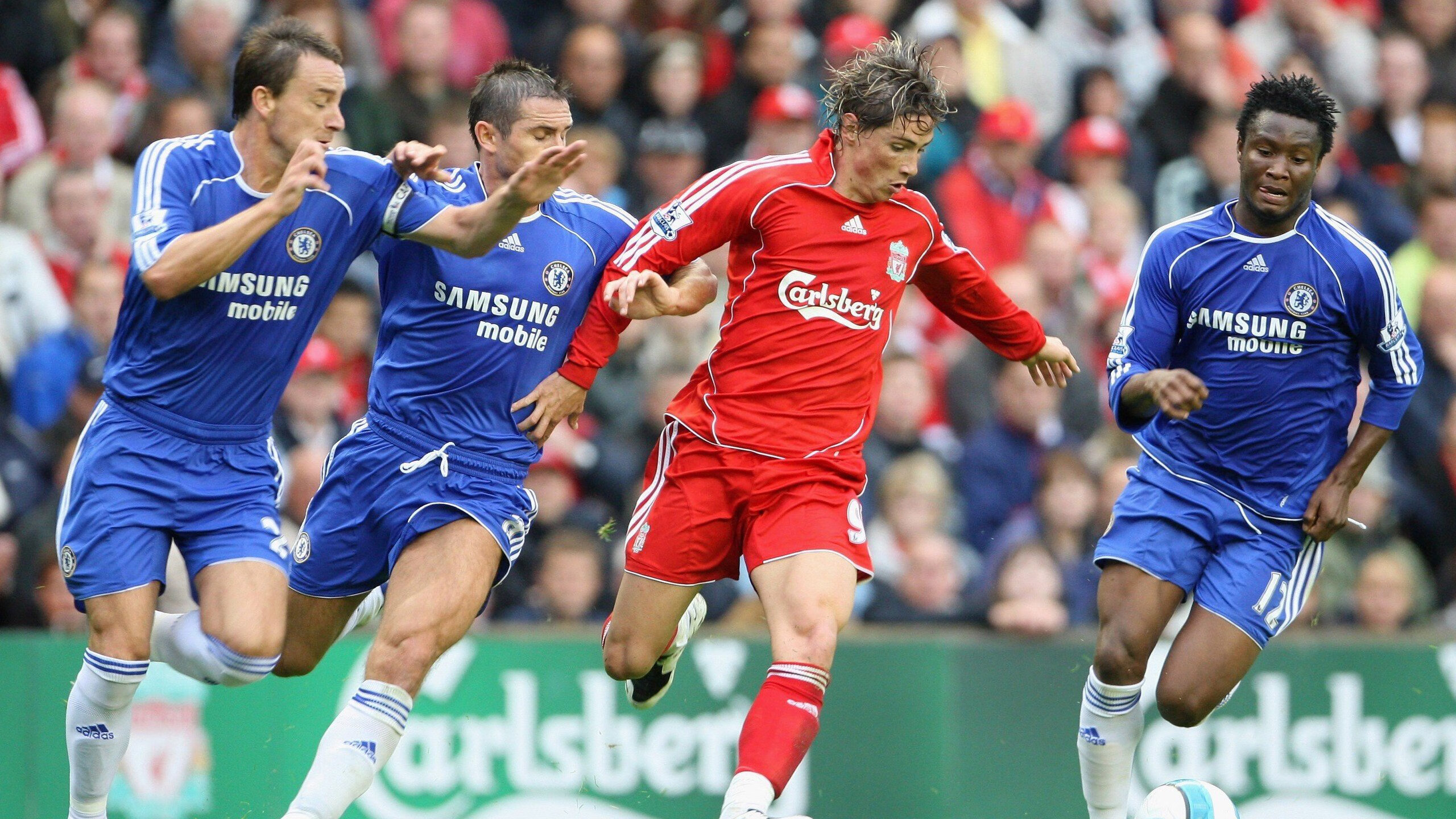 维尔·冯·威克：南非队进攻端的核心力量，始终威胁着对方防线，南非韦尔科姆